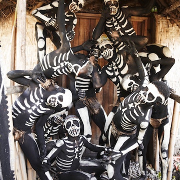 ‘Skeleton Tribe’ in village near Mount Hagen.