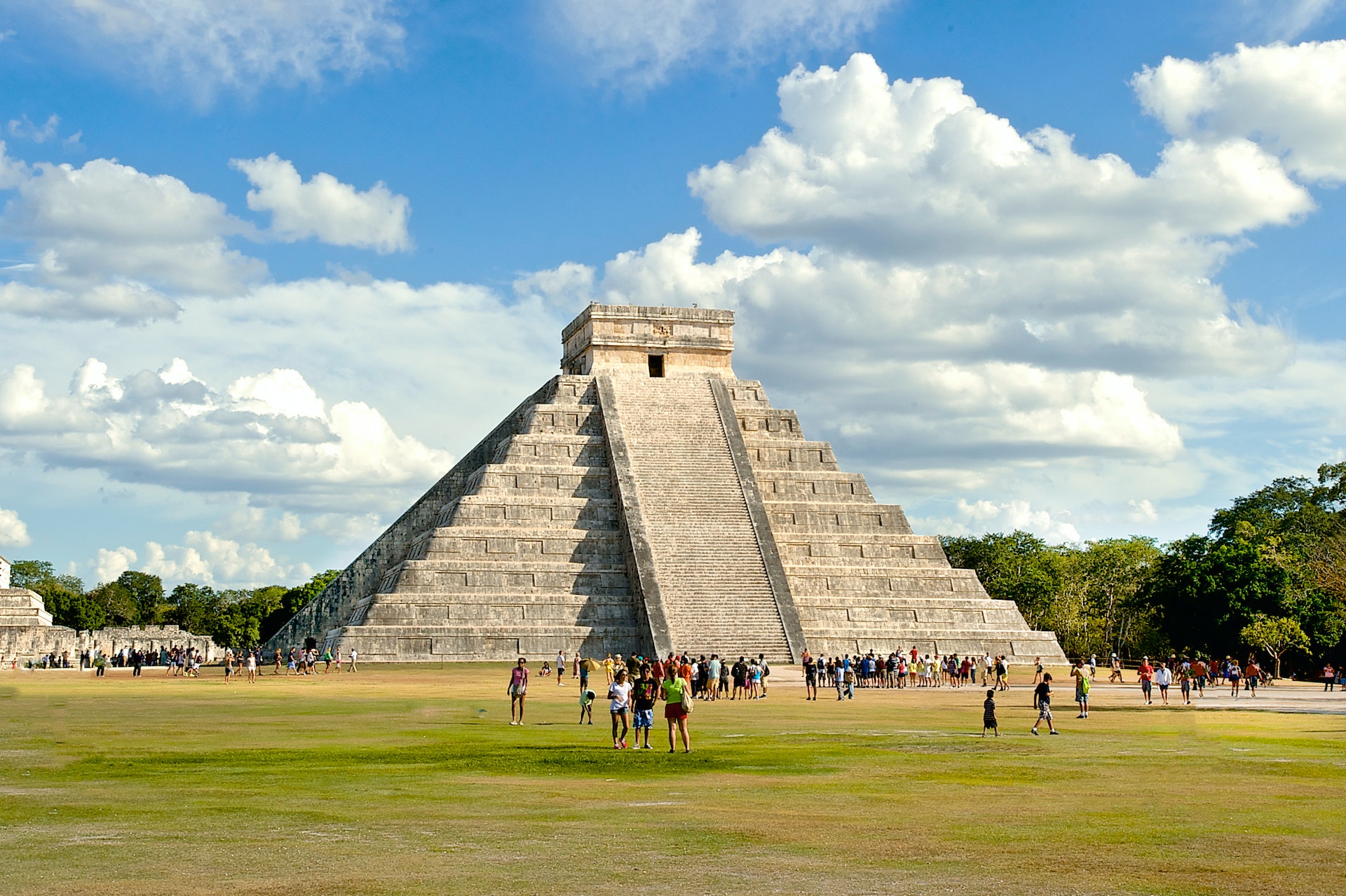 Maya ruin of the Temple of Kukulcan at Chichén Itzá, Mexico, a stone pyramid with a square top